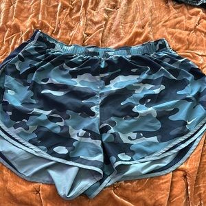 Nike tempo shorts size 2x